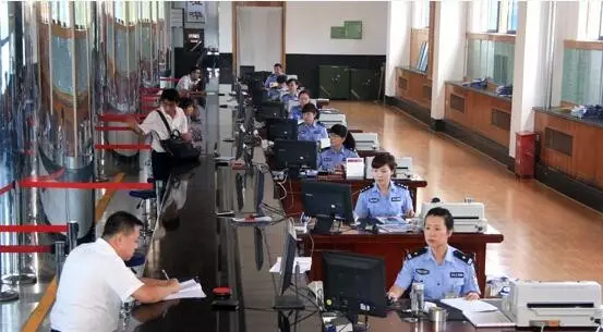 交警全面啟用高拍儀，處理違章要現場(chǎng)“刷臉”